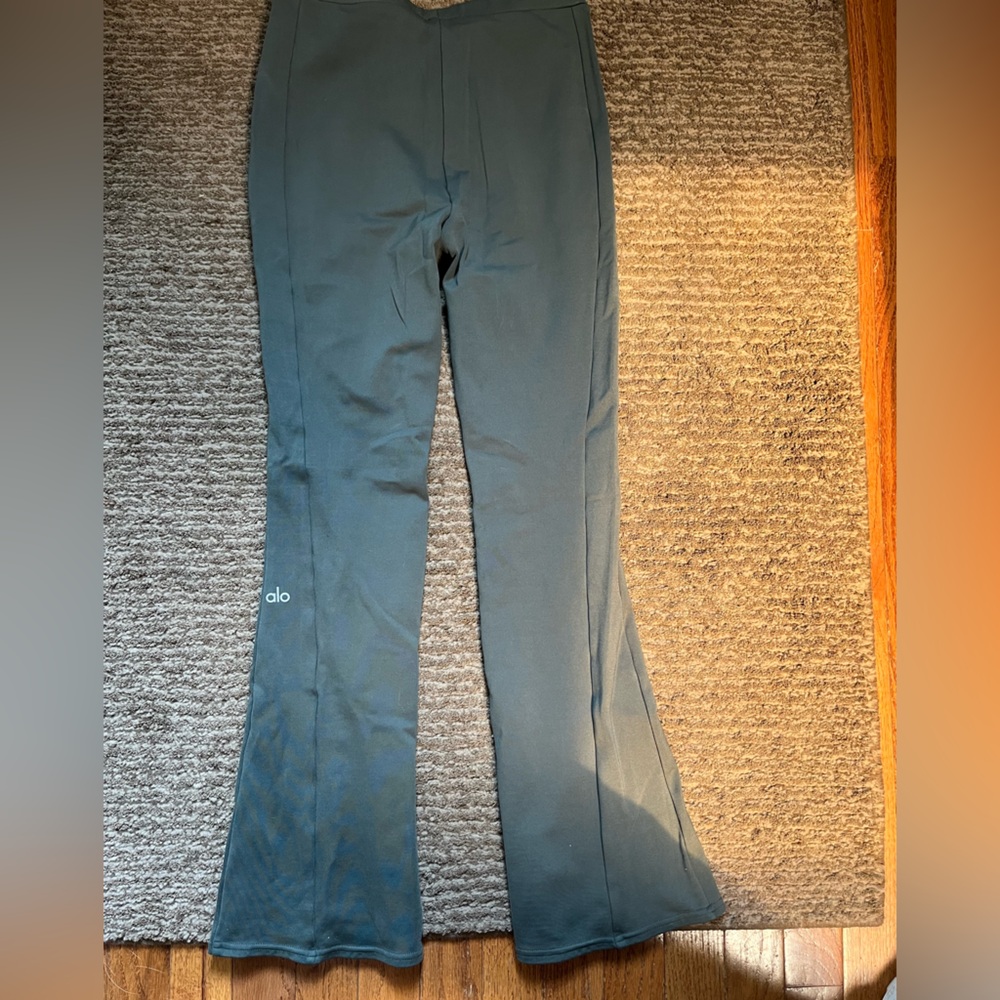 Alo Yoga Dark Green Flares